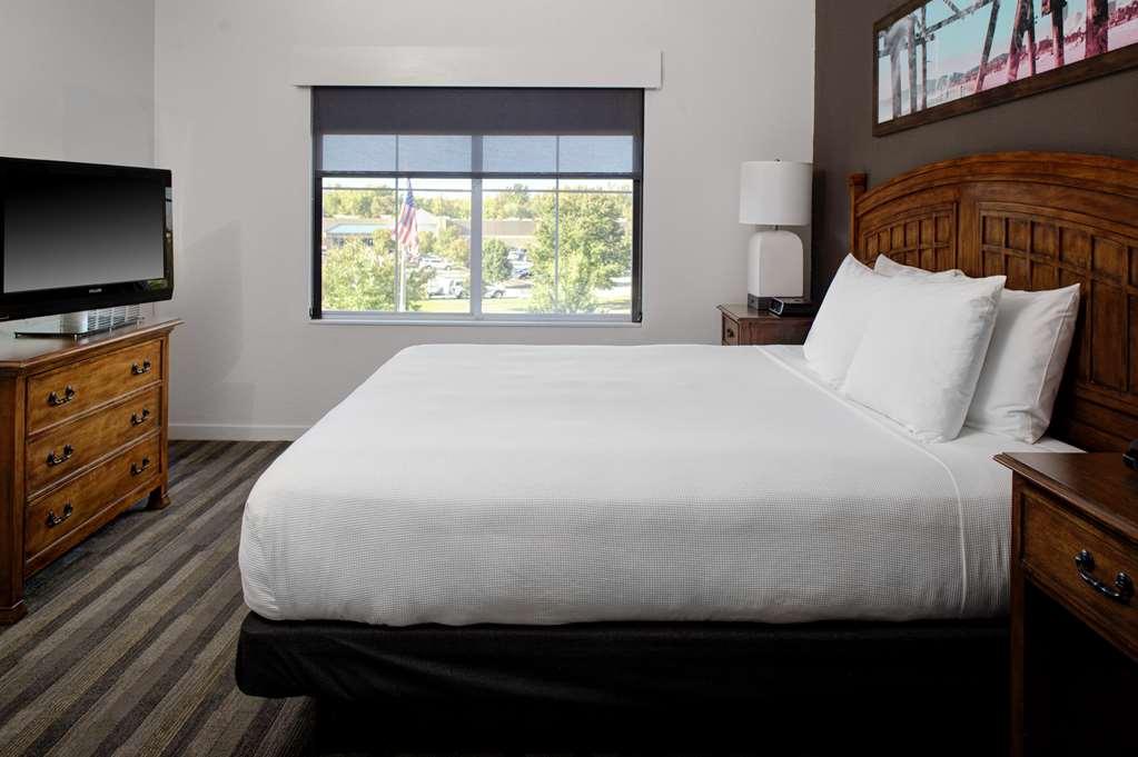 Hyatt House Fishkill-Poughkeepsie Hotel Room photo
